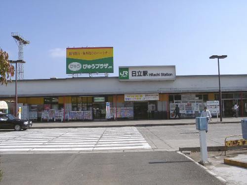stationfront.jpg (27116 バイト)